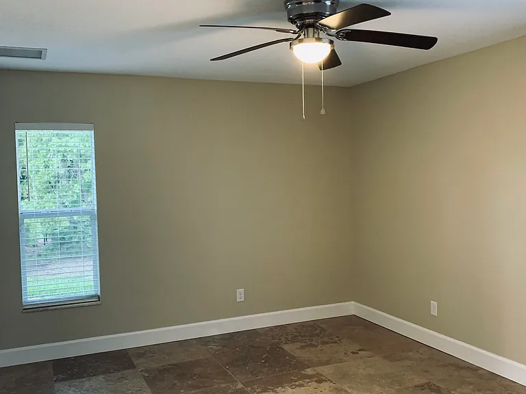928 NW Spruce Ridge Dr — Photo 15