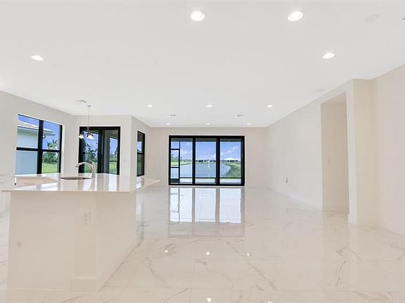 5th image of 12236 Tidal Shores Way