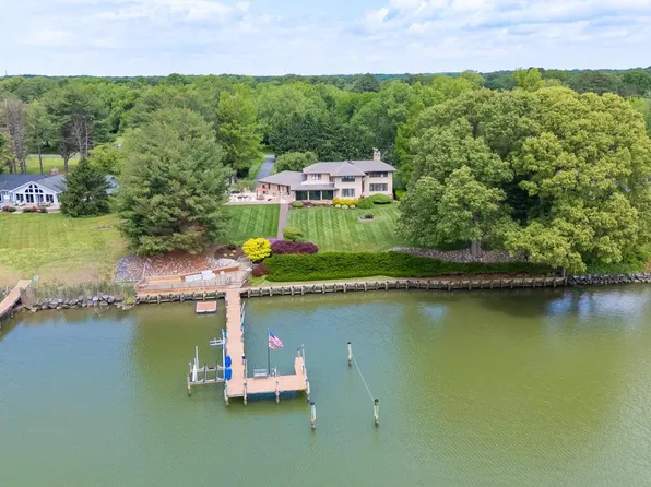 377 Hemsley Dr, Queenstown, MD 21658