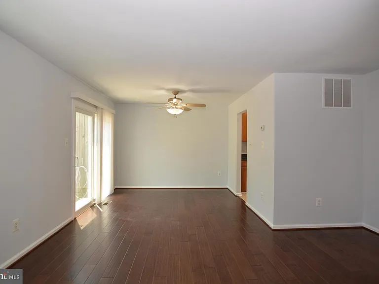714 Hurley Ave — Photo 10