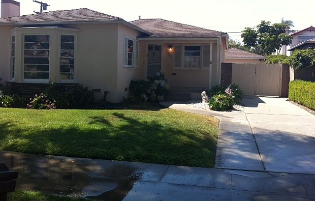 1st image of 10821 Franklin Ave