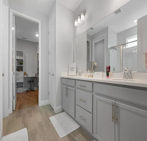 409 Clifton Bay Loop — Photo 7