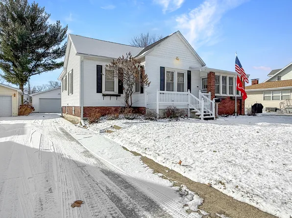 412 E Belle Ave, Rantoul, IL 61866