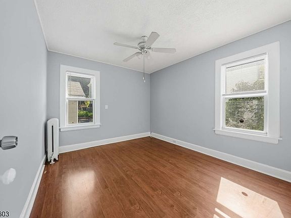 2nd image of 17 Boyden Pkwy Floor 1
