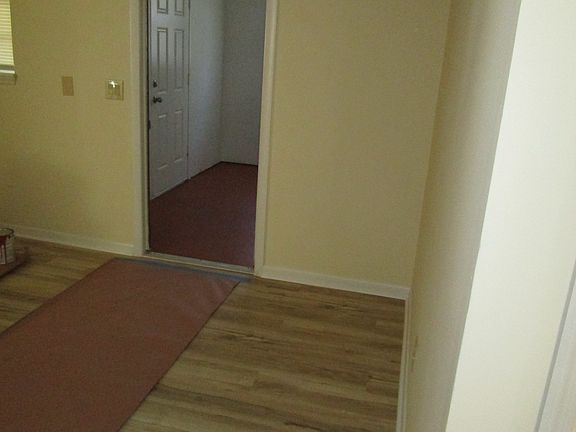 5th image of 3543 Nancy St