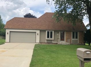 5134 Emstan Hills Rd, Racine, WI 53406
