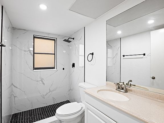 3rd image of 2039 Golfside Village Dr
