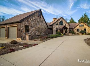 9051 Reef Rd NE, Kensington, OH 44427