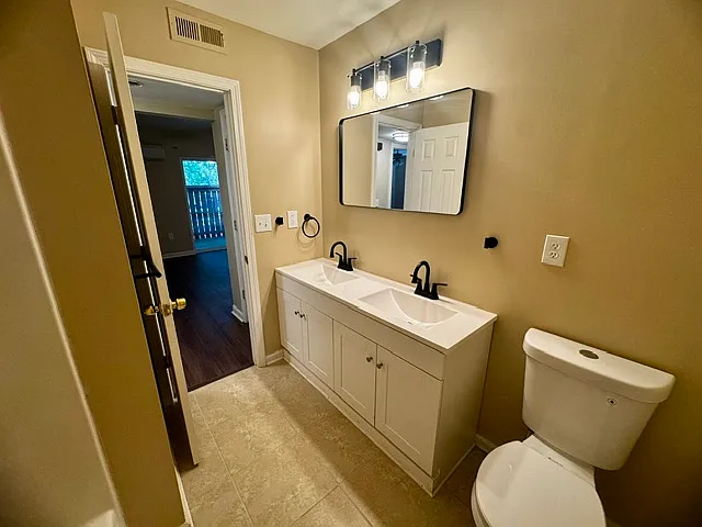 1665 Hunters Trl — Photo 13