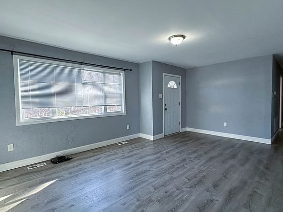 3rd image of 134 Orange Ave