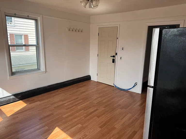 754 Roosevelt Ave #2 — Photo 20