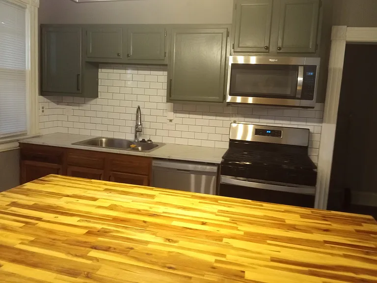 2108 Cedar St — Photo 19