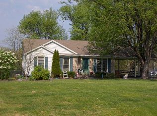 1030 Martini Ln, Bedford, KY 40006