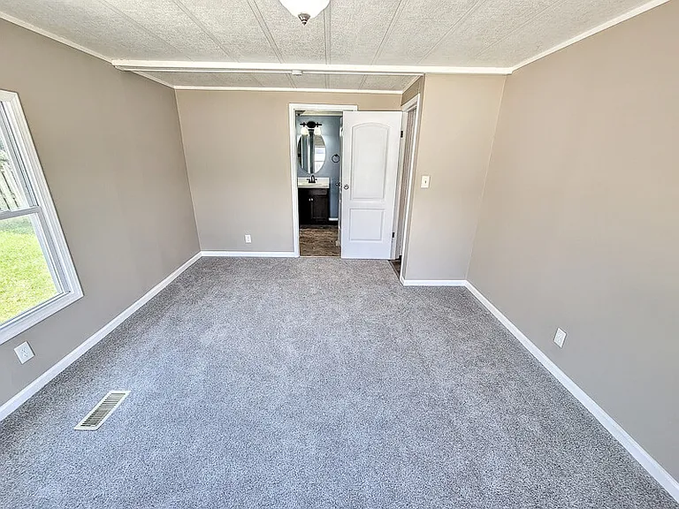 1154 W Barry Ln — Photo 8