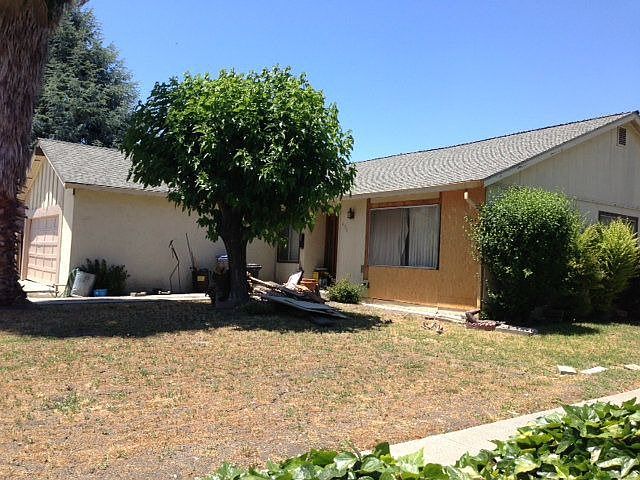 1st image of 631 Albion Dr