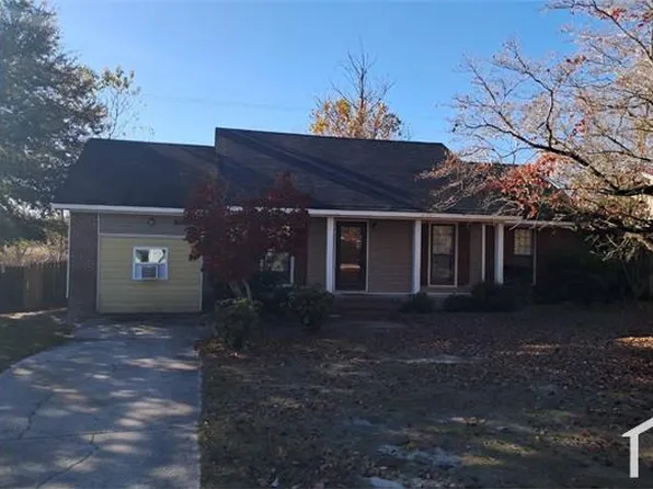 2211 Rustic Trl, Fayetteville, NC 28306