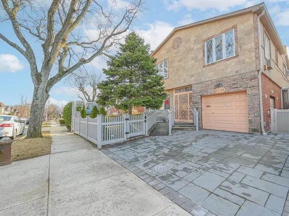 85-18 212th Street, Queens Village, NY 11427
