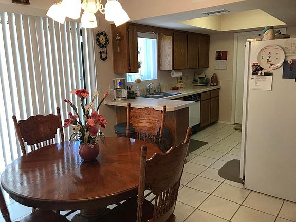 5th image of 2858 Sombrero Dr