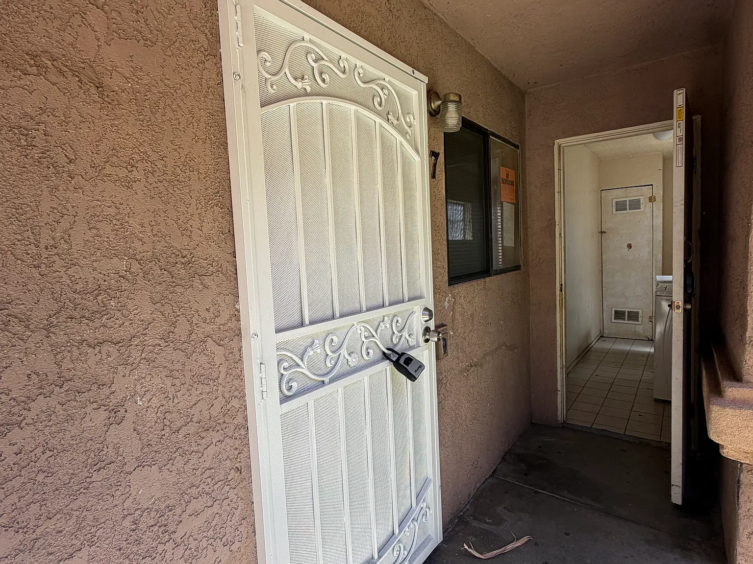 2 bed, 900 sqft, $1,650 — Photo 1