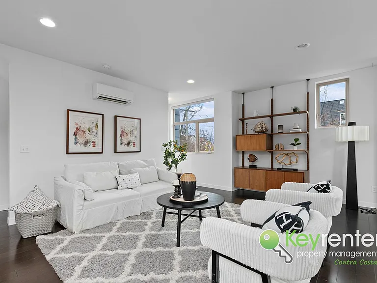 2514 S Washington St — Photo 16
