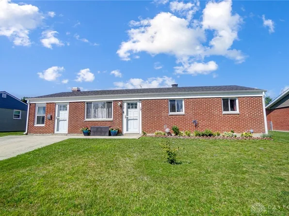 152 Brookmoor Dr, Brookville, OH 45309