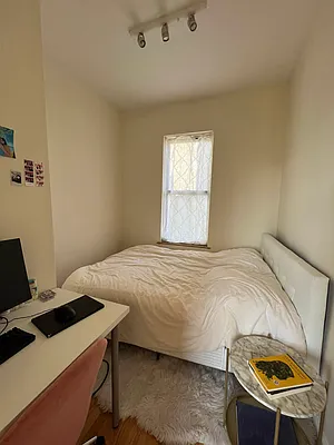 Rented by REAL New York | media 19