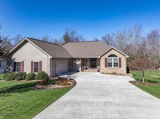 24 Inwood Dr, Fairfield Glade, TN 38558