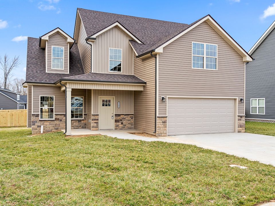 1st image of 63 Chestnut Dr