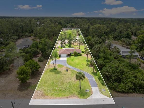 1891 21st St SW, Naples, FL 34117