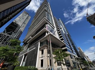 426 University Ave #3710, Toronto, ON M5G 1S9