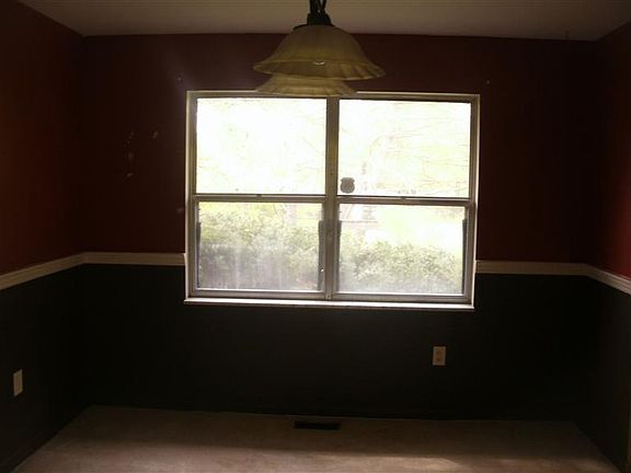 3rd image of 2129 Sheffield Dr