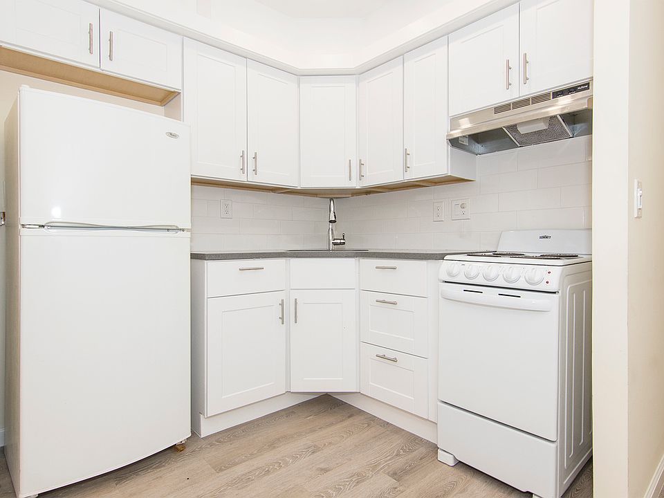 1st image of 26-27 28th St #3F
