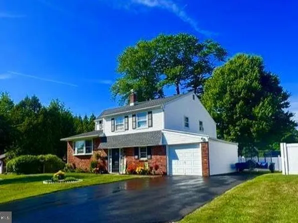 420 Hancock Rd, Warminster, PA 18974