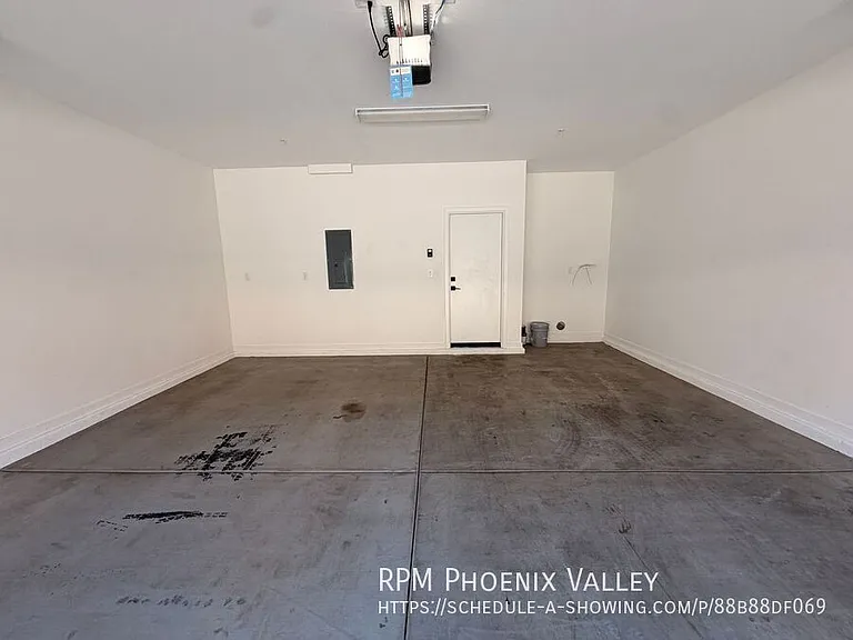 740 E Lark St #102 — Photo 20