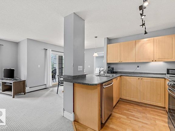 5th image of 622 McAllister Loop SW #207
