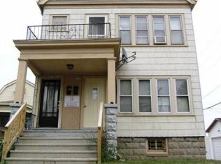 3058 S 14th St, Milwaukee, WI 53215