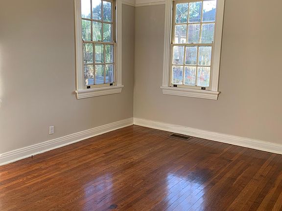 5th image of 4467 Spain St
