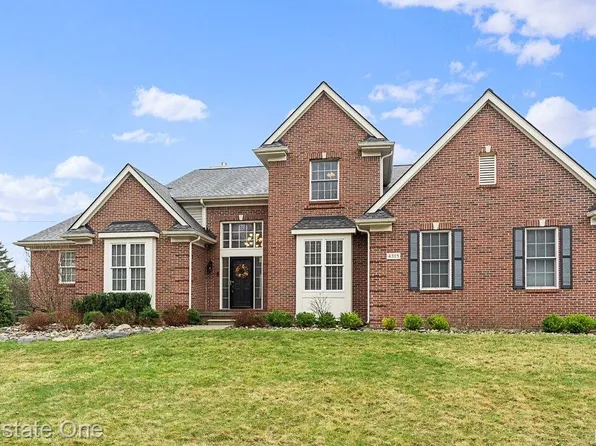 4515 Ava Ln, Clarkston, MI 48348