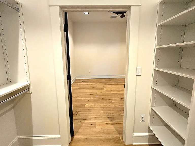 109 W Church St #B — Photo 15