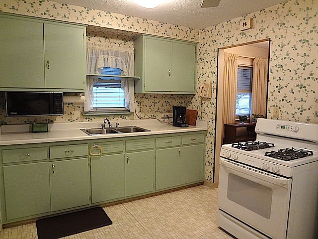 1st image of 27000 Gary Ave