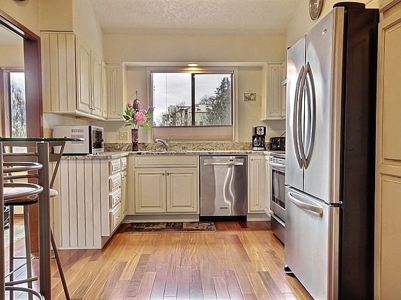 5th image of 1914 13th Ave W APT 302