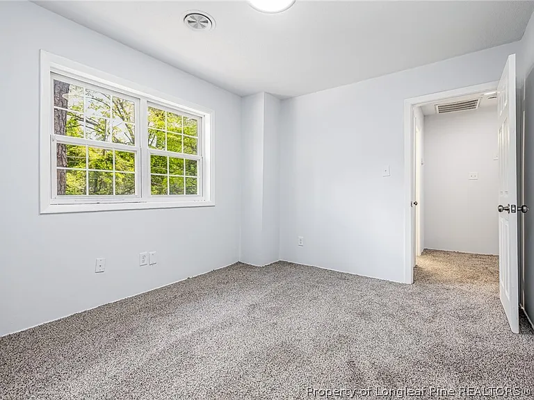 2326 Barrington Cir — Photo 19