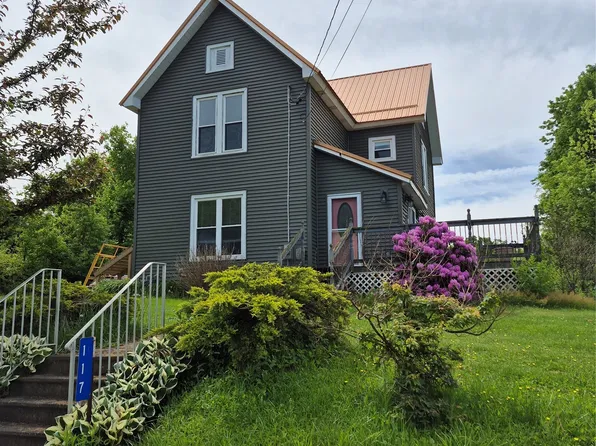 117 Cussewago St, Springboro, PA 16435