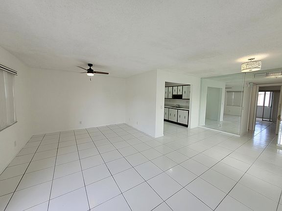 3rd image of 265 Burgundy Ave #265