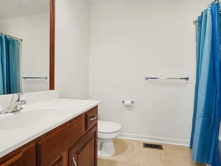 5050 Mendenhall Dr — Photo 18