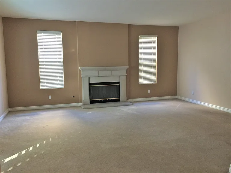 1396 S Creekside Dr S — Photo 5
