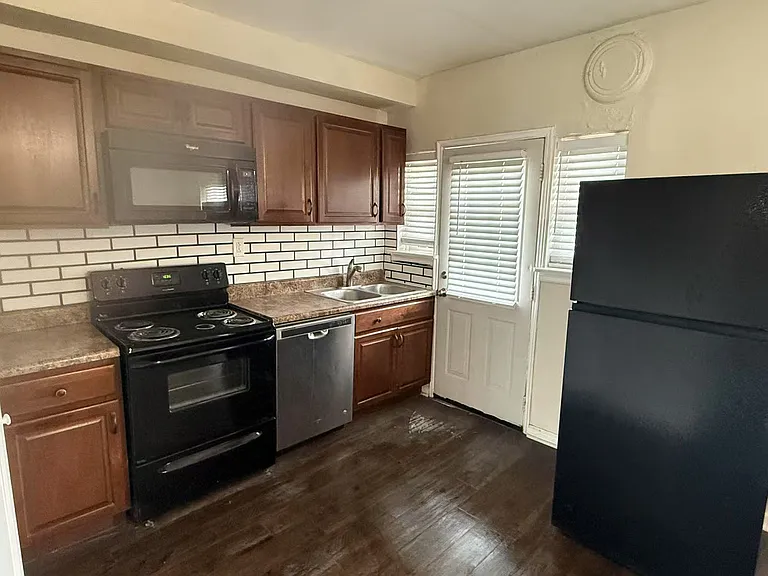 7114 Vernon Ave #7114 — Photo 4