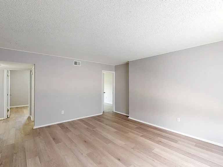 Apartment Bedroom (3 Bedroom)