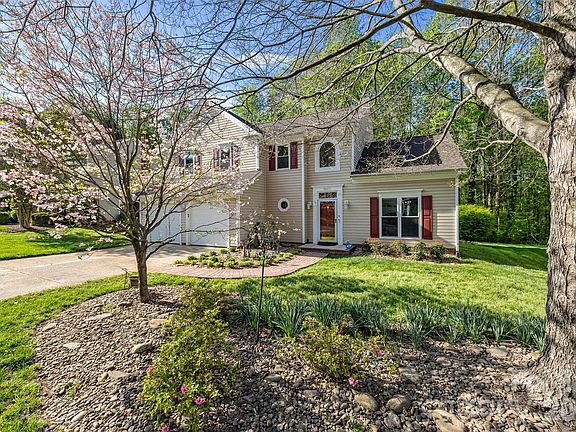 2nd image of 8607 Piccone Brook Ln