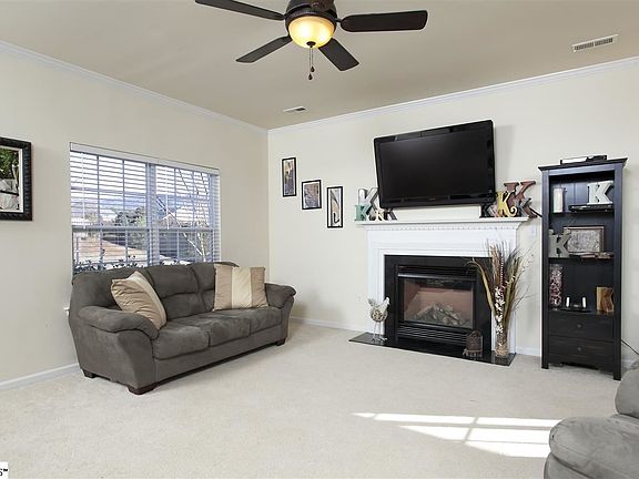 3rd image of 505 Summerville Way